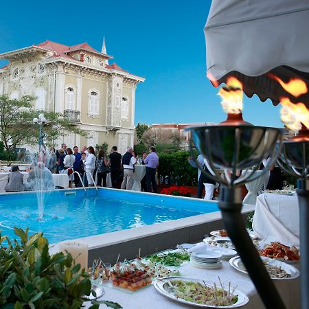 Hotel Vittoria Pesaro Servizi foto The Villa's pool