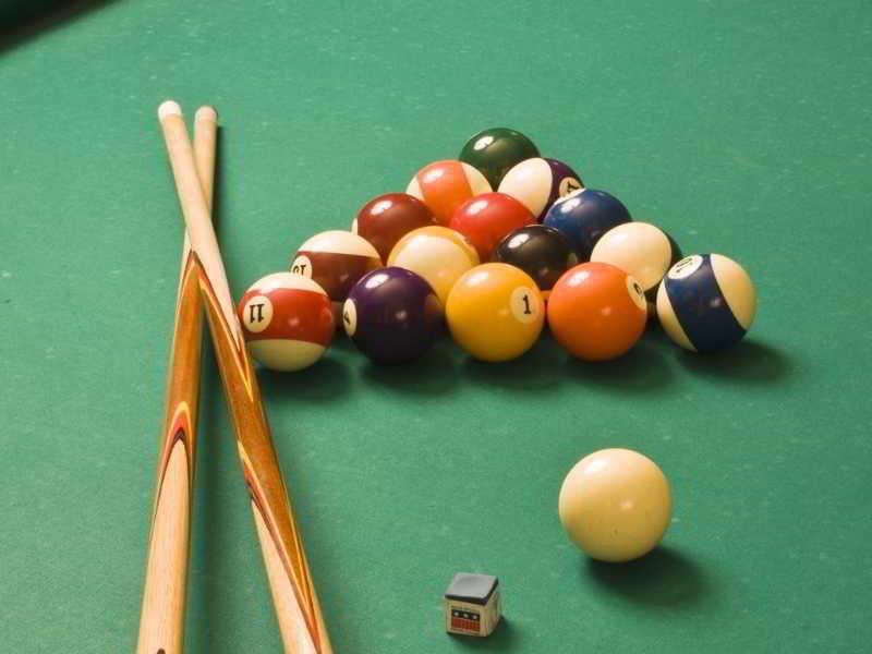 Hotel Vittoria Pesaro Esterno foto Pool balls