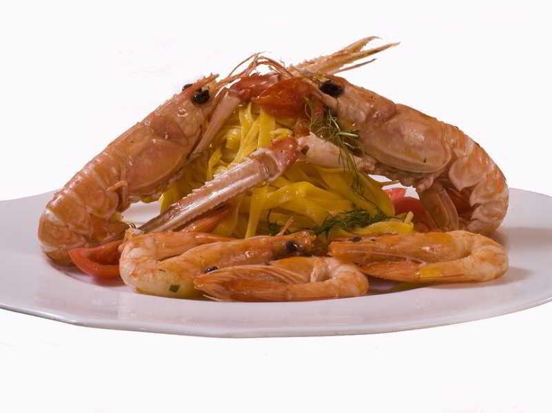 Hotel Vittoria Pesaro Esterno foto Shrimp and pasta