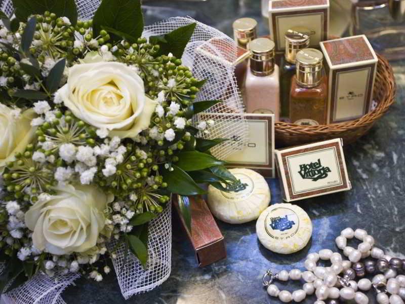 Hotel Vittoria Pesaro Esterno foto Wedding Favors