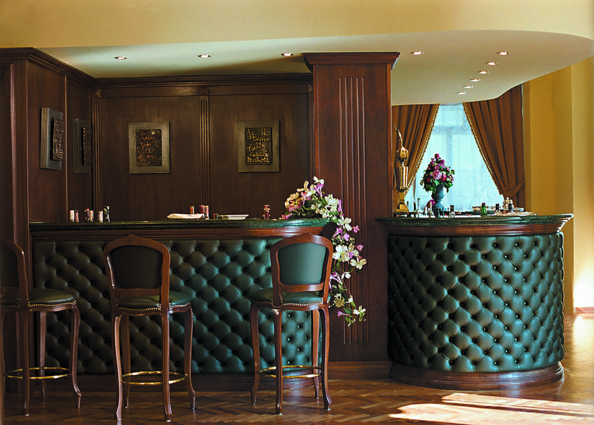Hotel Vittoria Pesaro Ristorante foto A bar in a hotel