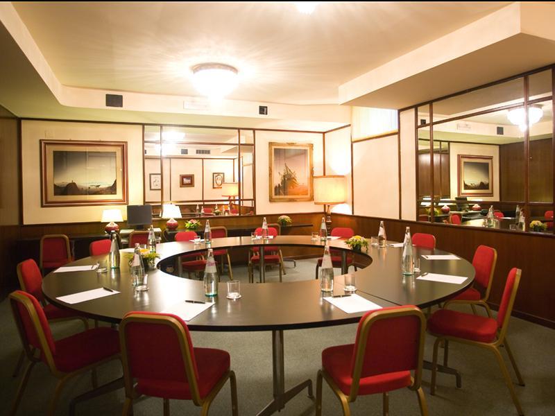 Hotel Vittoria Pesaro Esterno foto The boardroom at the Royal Society
